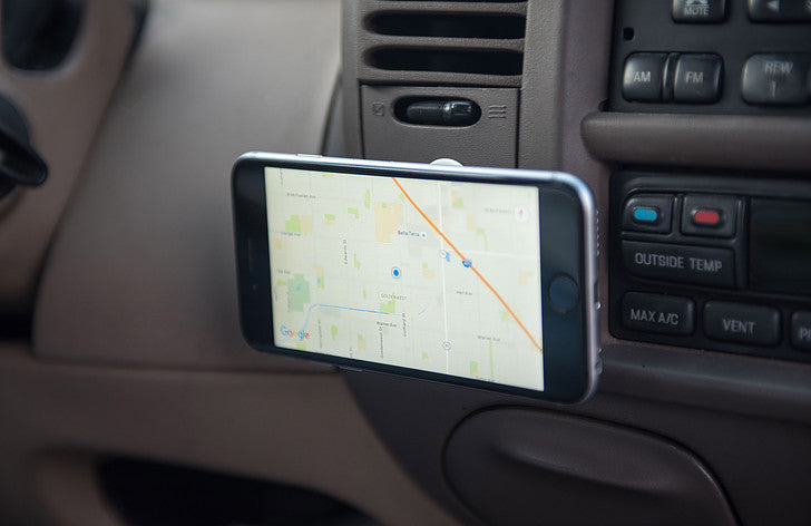 Smartphone Stand in use in Car